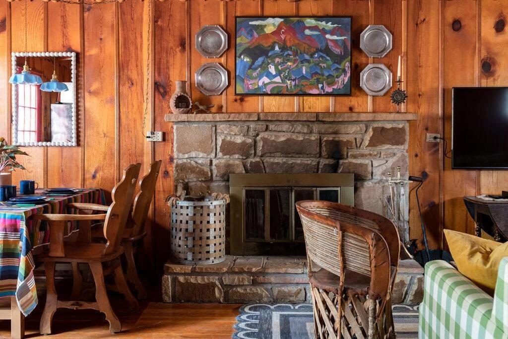 Twin Pines Casita - Big Yard, View, Porch, Hot Tub, & Charm Villa Ruidoso Exteriör bild
